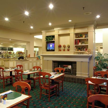 Hilton Garden Inn Tulsa Airport Екстер'єр фото