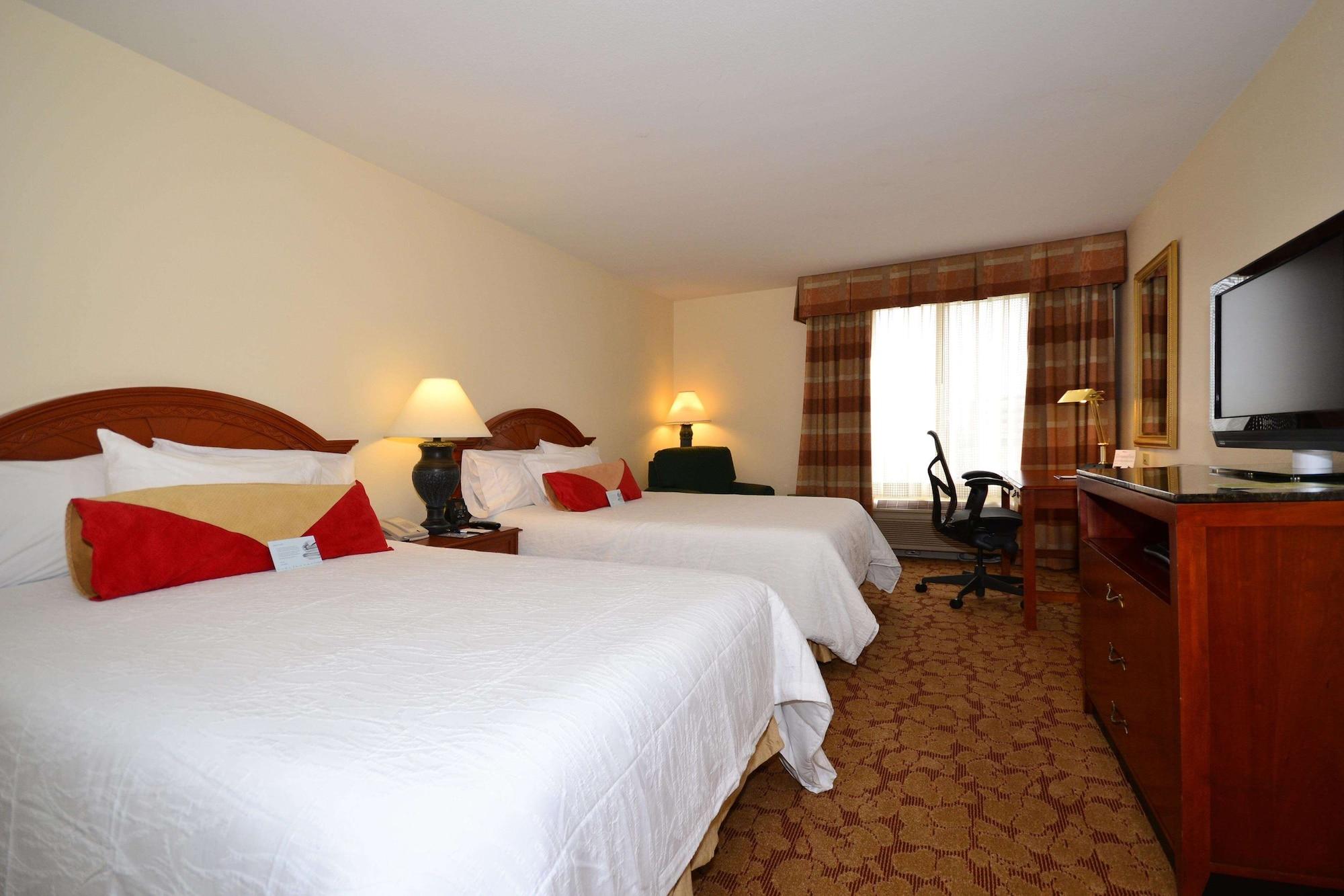 Hilton Garden Inn Tulsa Airport Номер фото