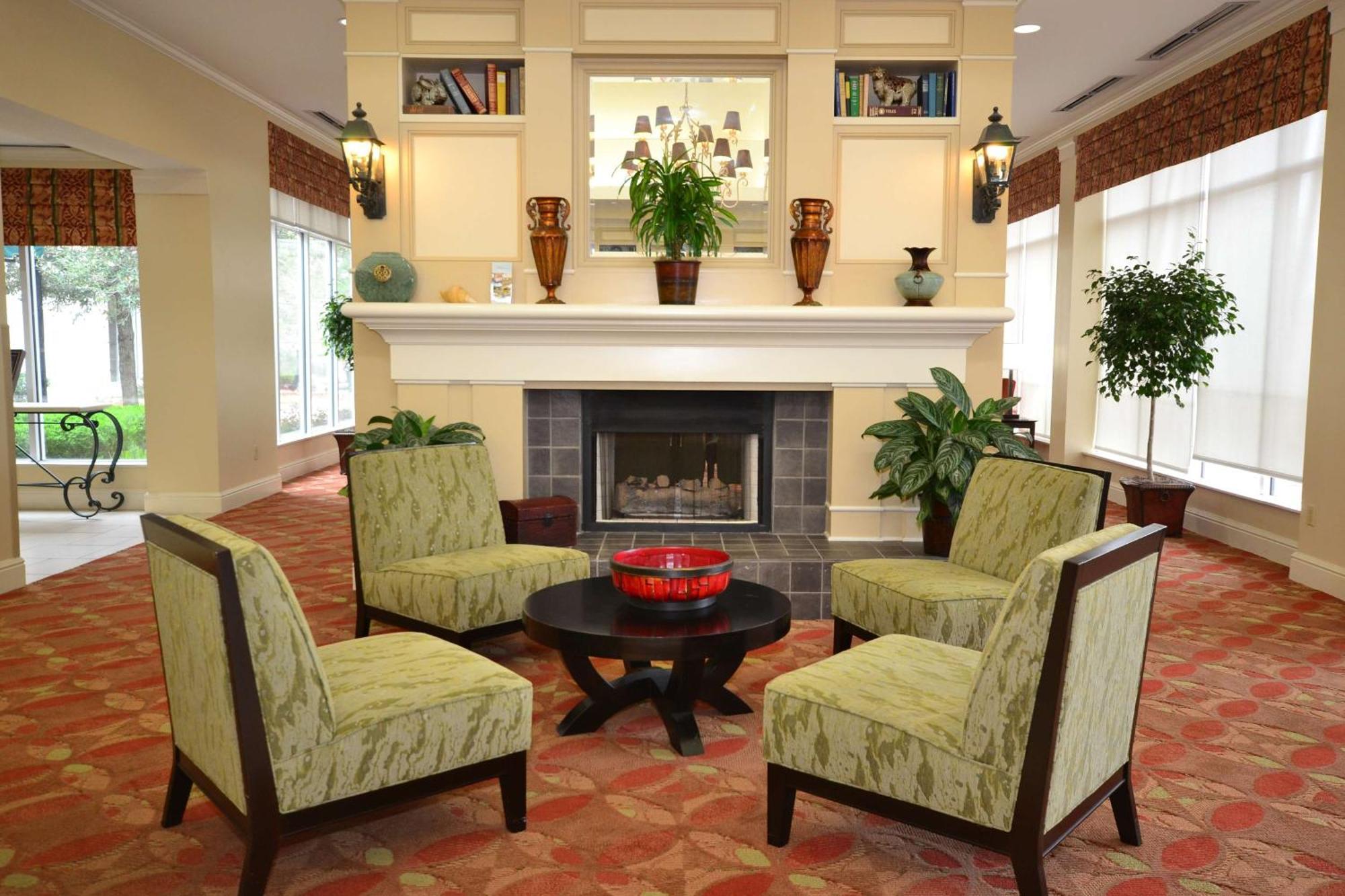 Hilton Garden Inn Tulsa Airport Екстер'єр фото