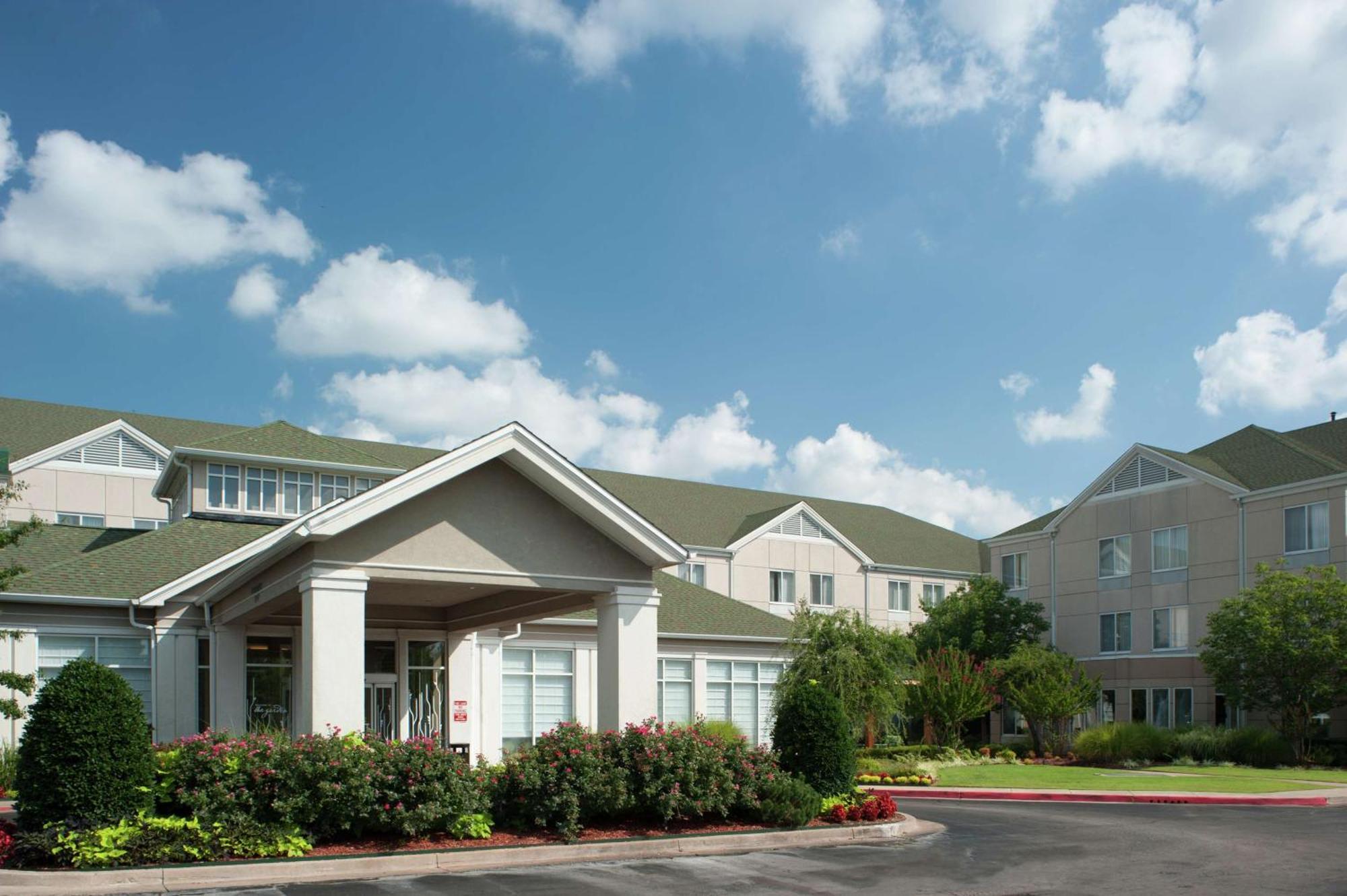 Hilton Garden Inn Tulsa Airport Екстер'єр фото