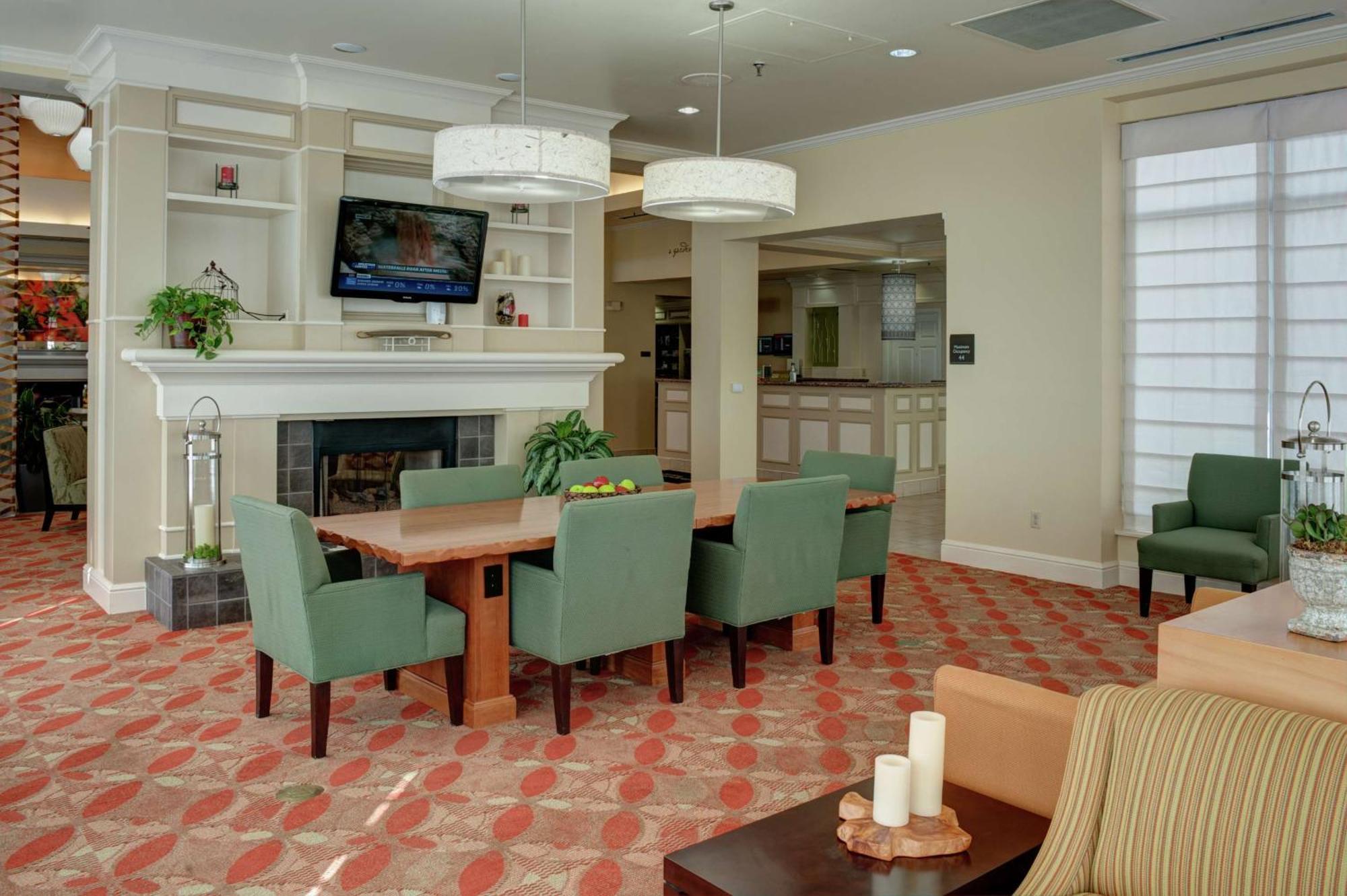 Hilton Garden Inn Tulsa Airport Екстер'єр фото