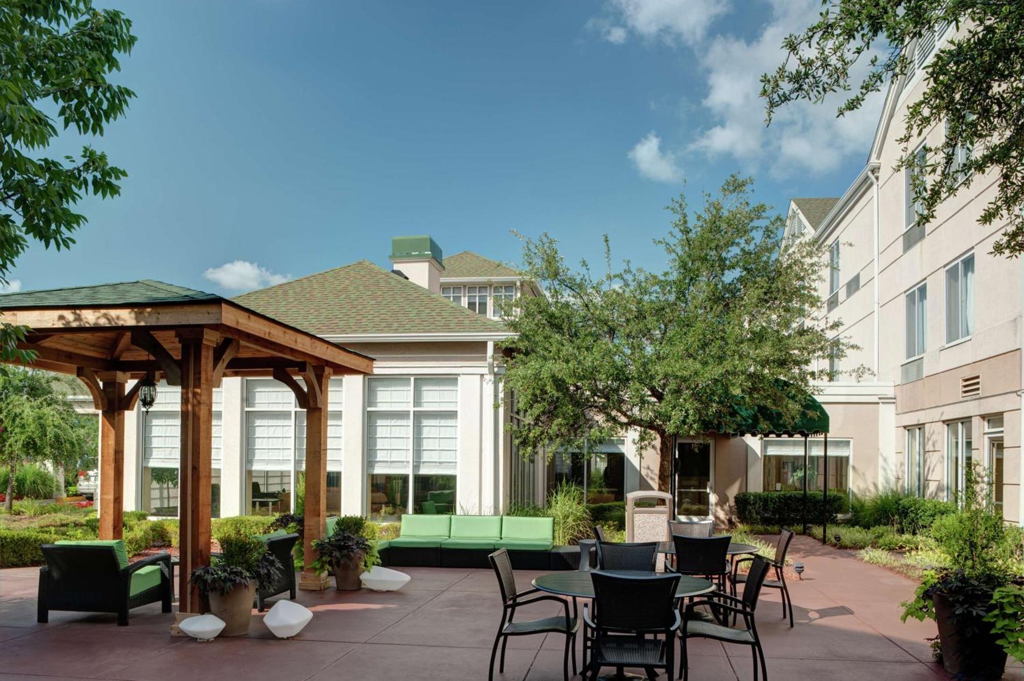Hilton Garden Inn Tulsa Airport Екстер'єр фото