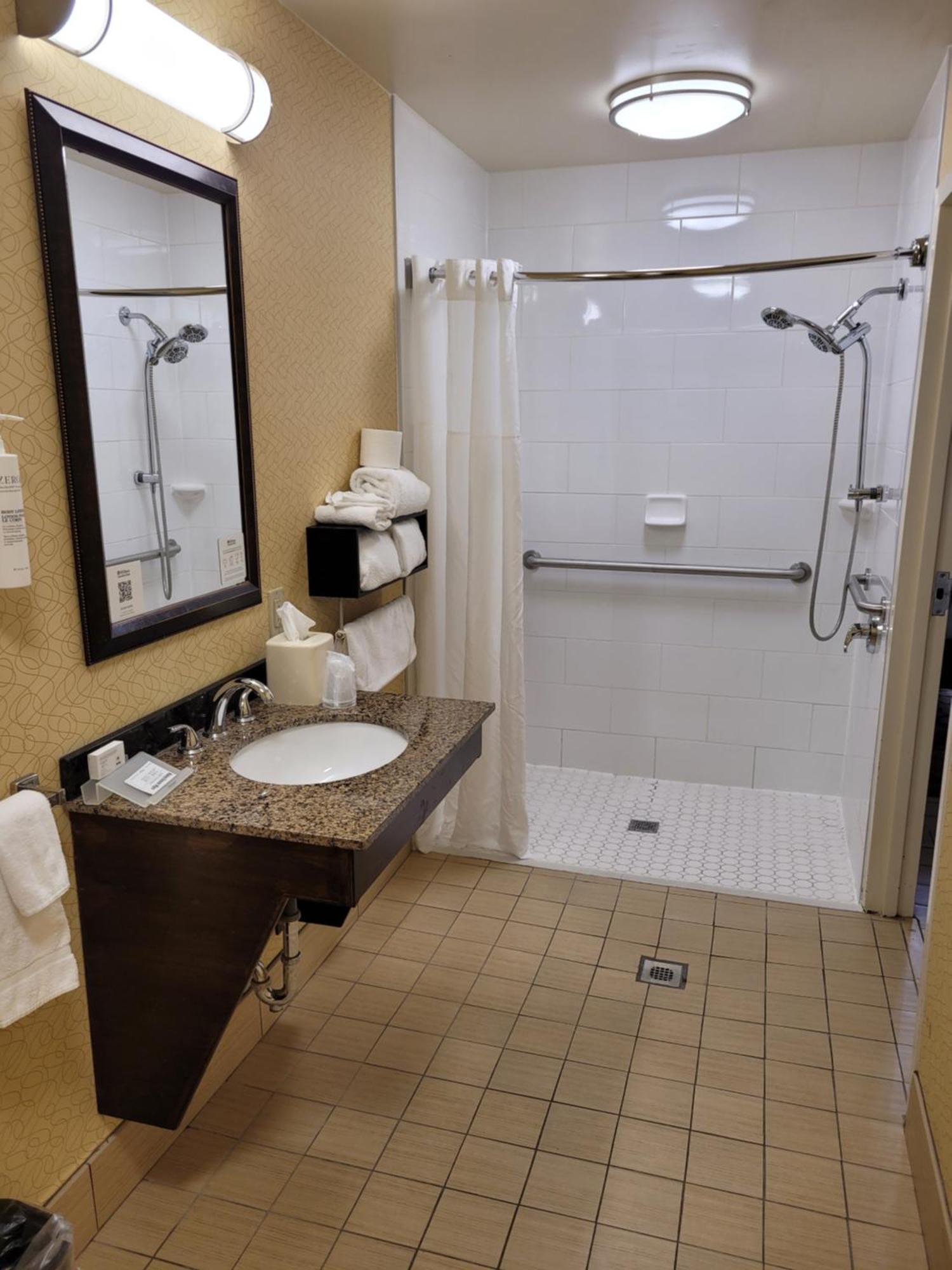Hilton Garden Inn Tulsa Airport Екстер'єр фото