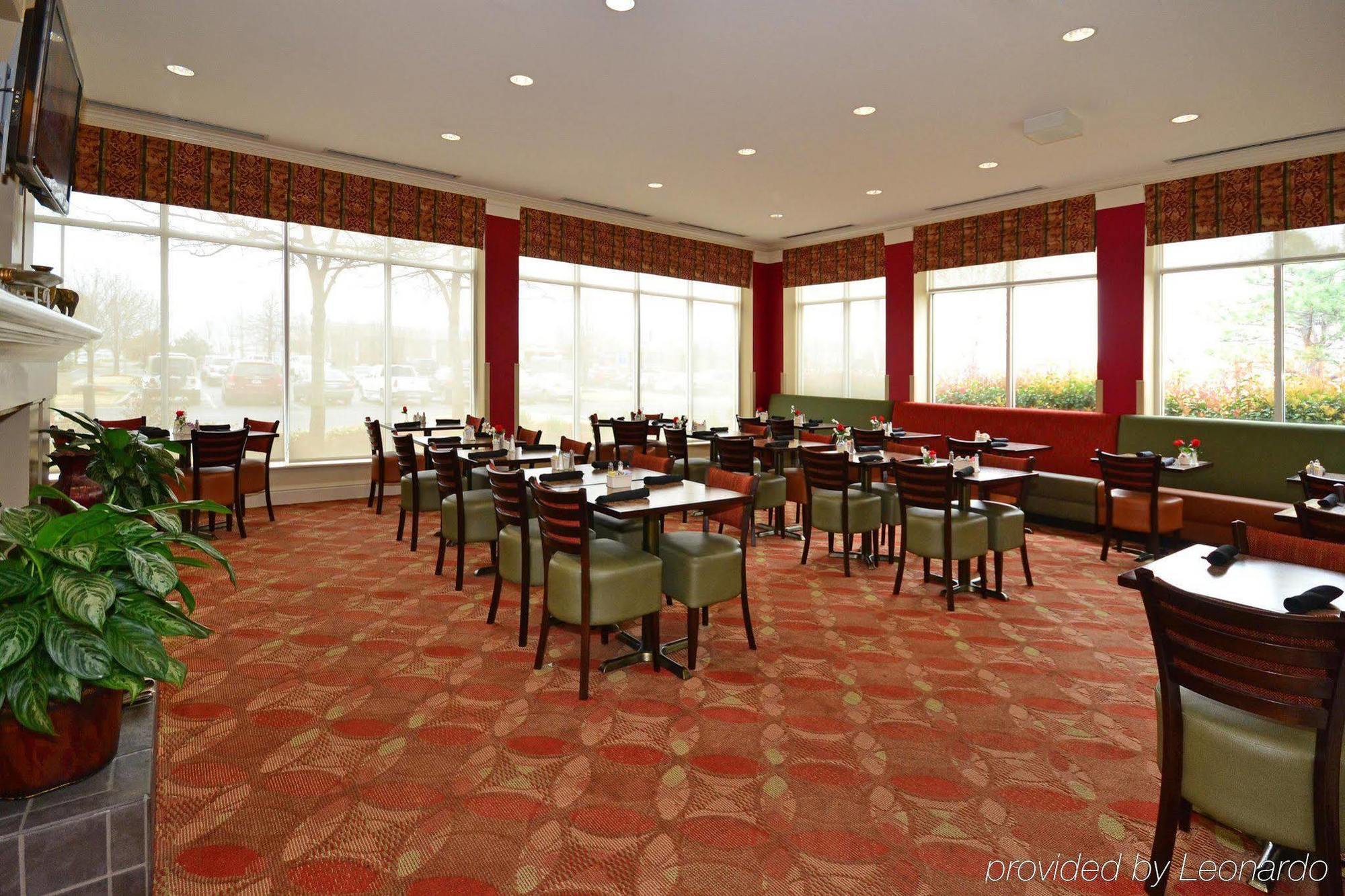 Hilton Garden Inn Tulsa Airport Екстер'єр фото
