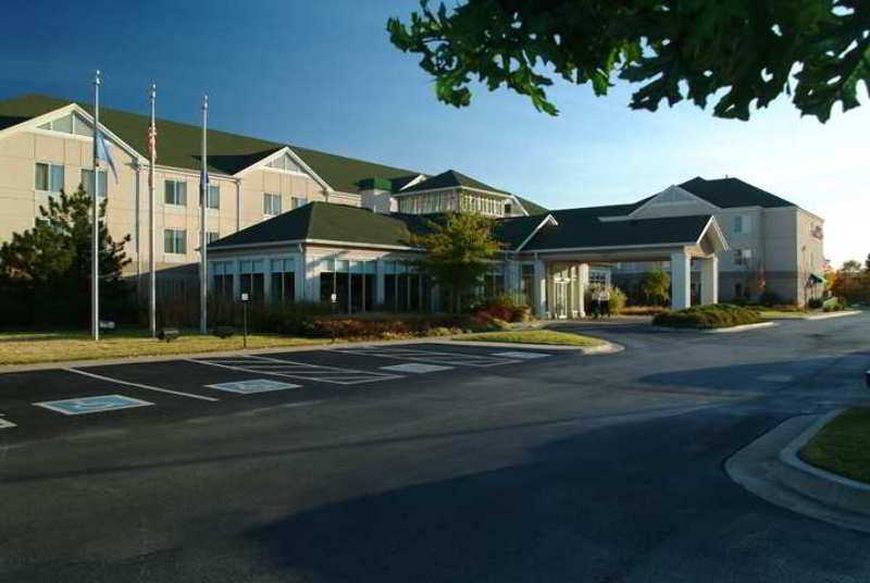 Hilton Garden Inn Tulsa Airport Екстер'єр фото
